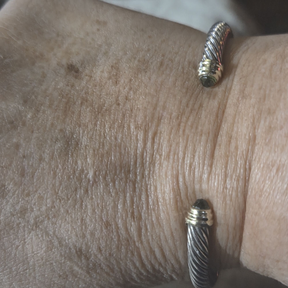 ***Host Pick***David Yurman Classic Cable 4mm Cuff Bracelet, Peridot, SS & 14k - Picture 9 of 12
